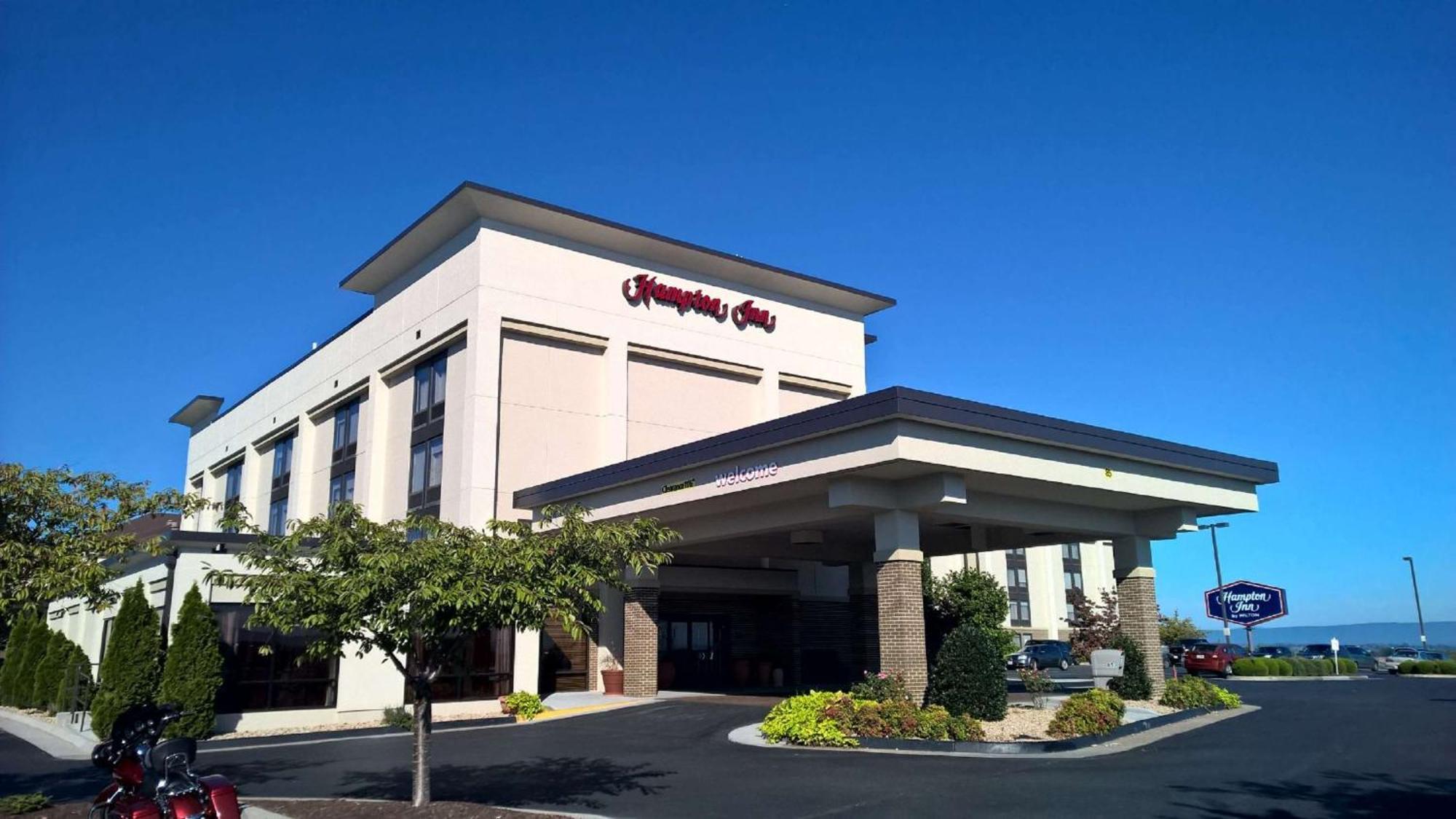 Hampton Inn Harrisonburg - University Екстериор снимка